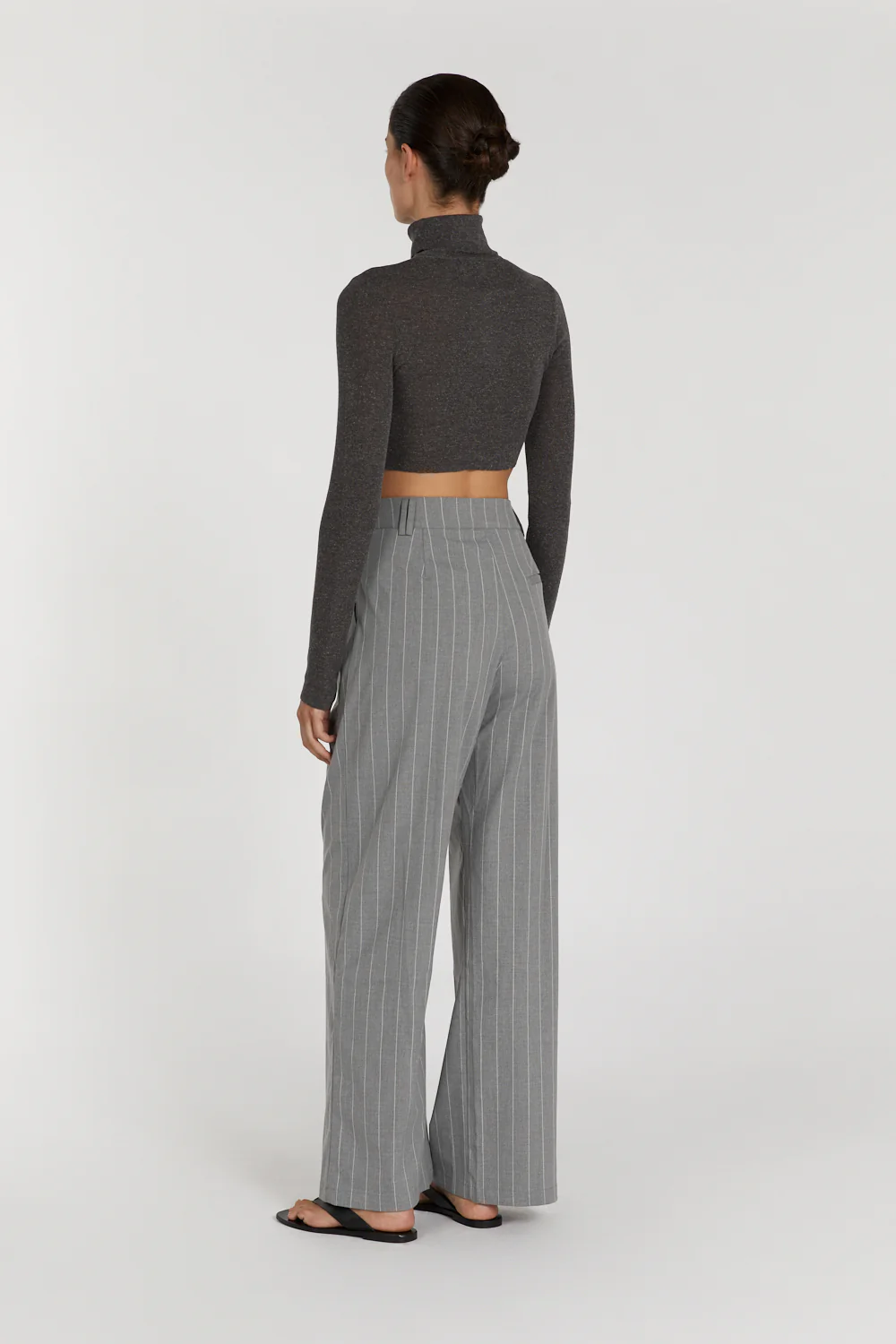 TANNER CHARCOAL KNIT CROP TOP - Gamepaces