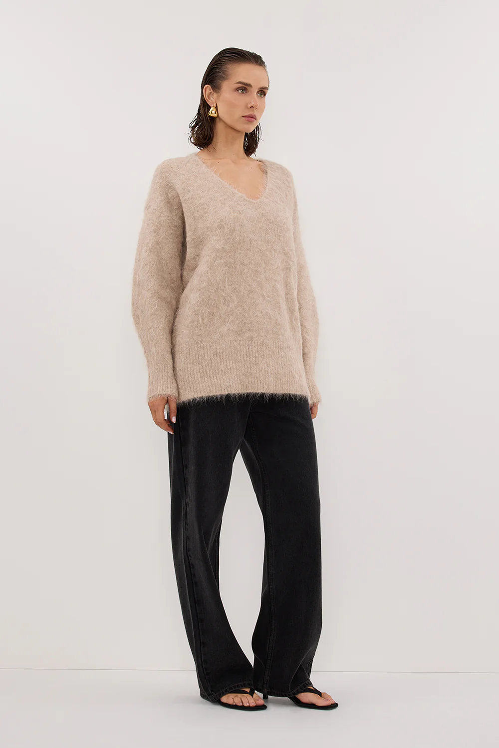 SALMA OAT V NECK JUMPER - Gamepaces