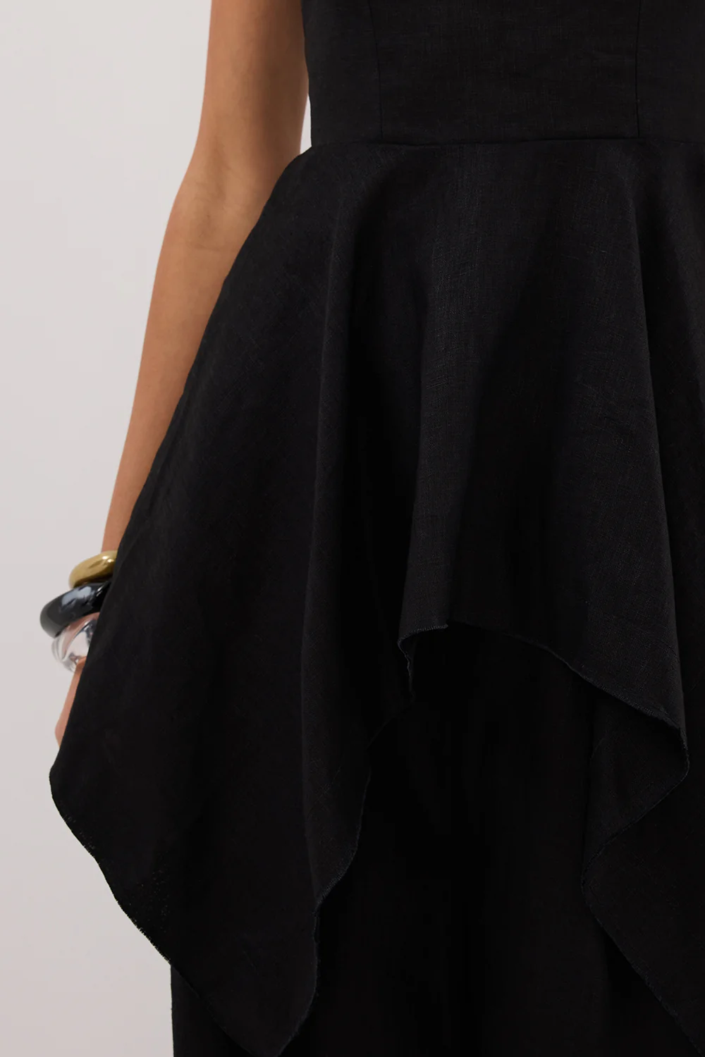 LUNA BLACK LINEN HANDKERCHIEF TOP - Gamepaces