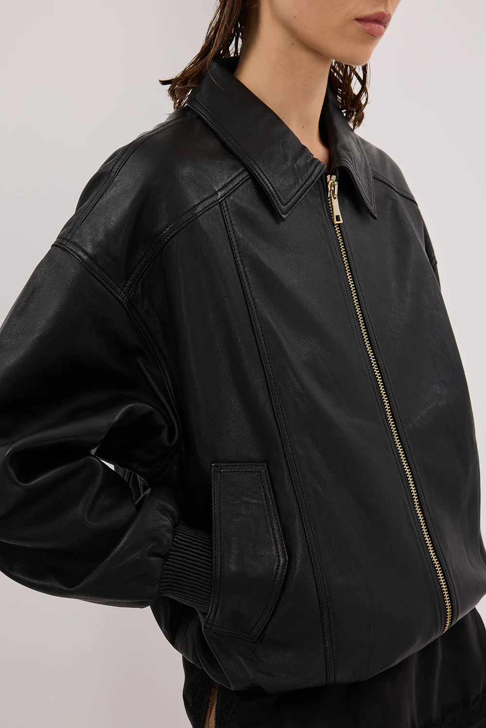 HUTTON BLACK LEATHER BOMBER JACKET - Gamepaces