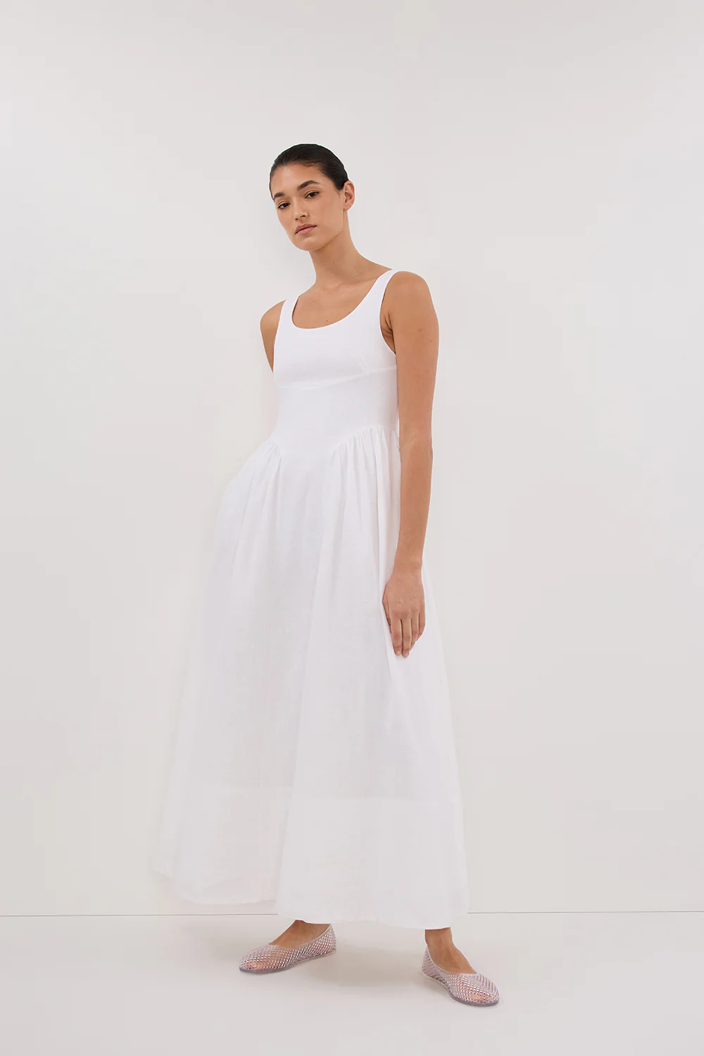 IBIZA WHITE LINEN DRESS - Gamepaces