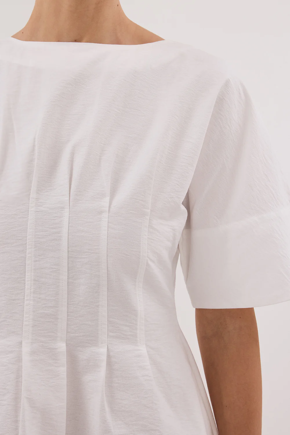 DAPHNE WHITE SLEEVED MINI DRESS - Gamepaces