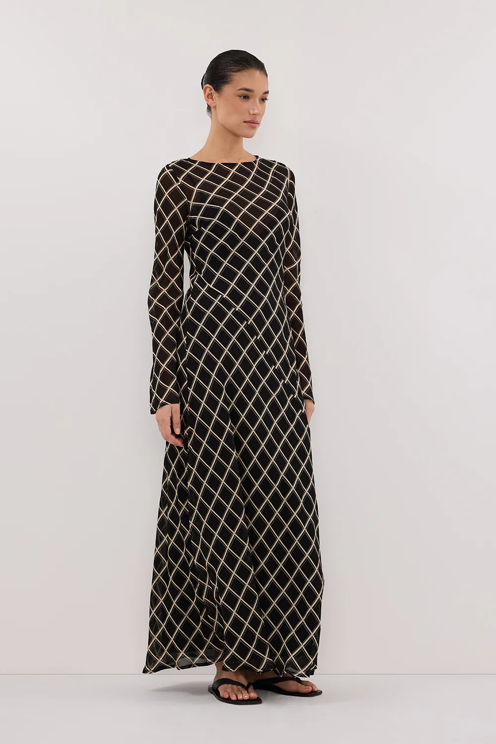 ARLINGTON BLACK LONG SLEEVE MIDI DRESS - Gamepaces