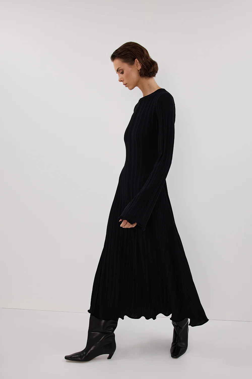 SYLVIA BLACK KNIT MIDI DRESS - Gamepaces