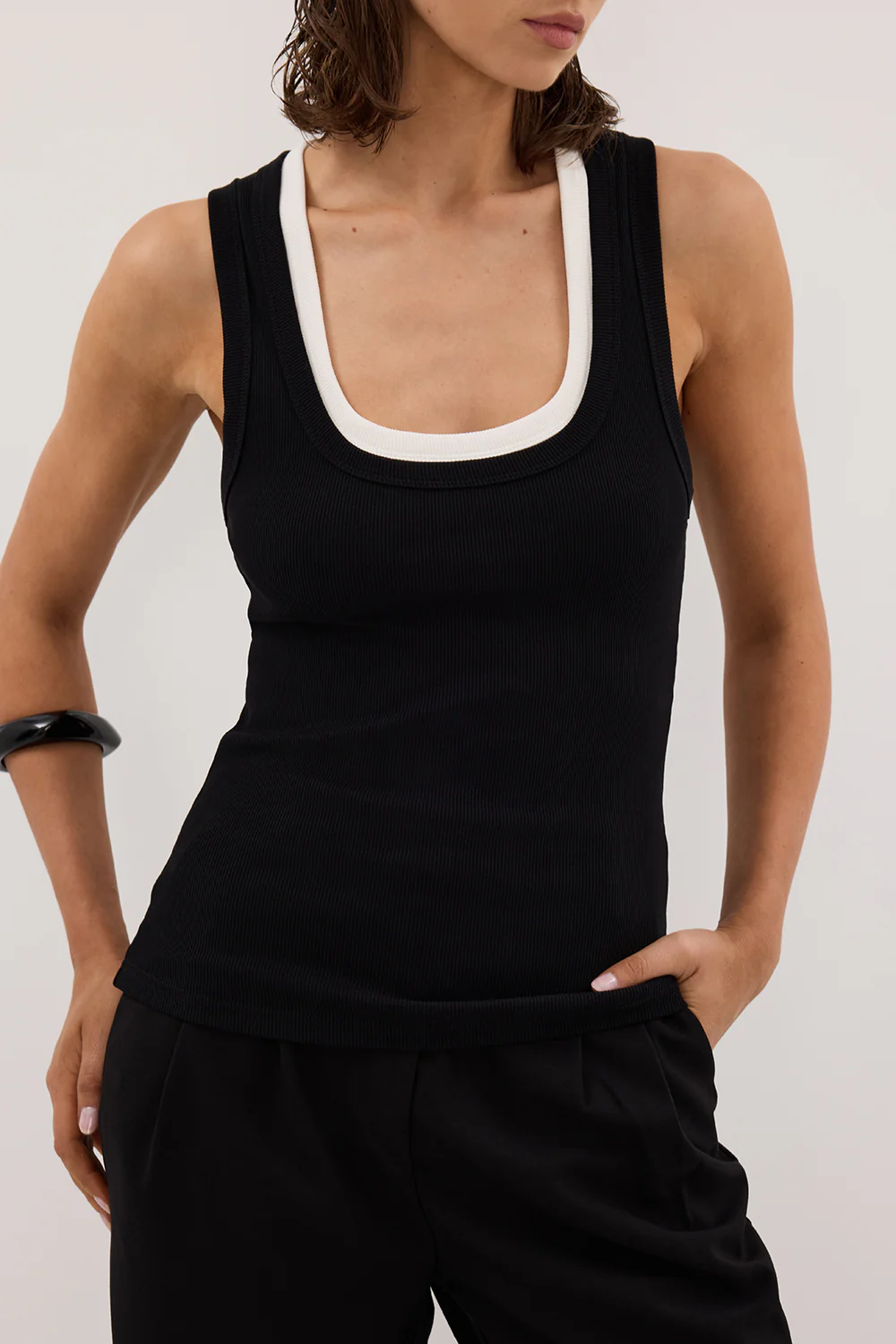 CLARA BLACK SCOOP NECK TANK TOP - Gamepaces