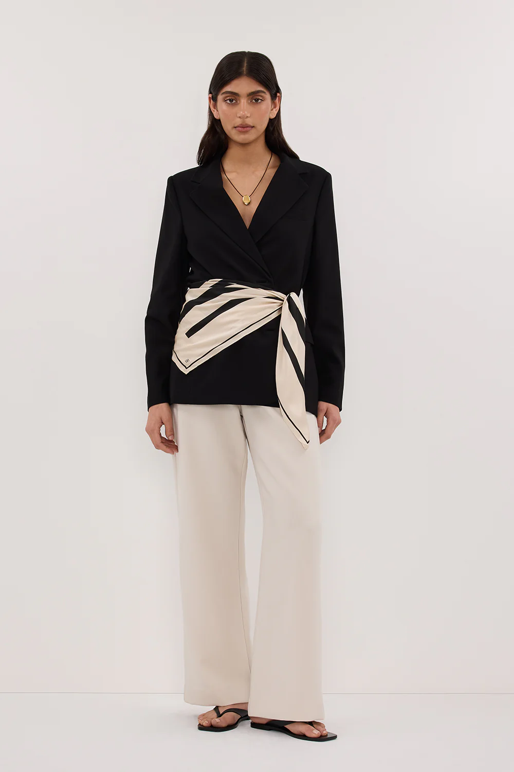 LIZA BLACK OVERSIZED BLAZER - Gamepaces