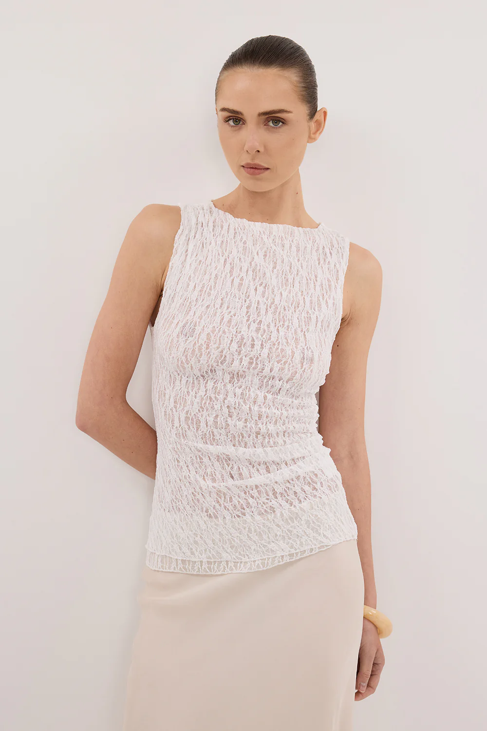 LIZZIE WHITE SLEEVELESS LACE TOP - Gamepaces