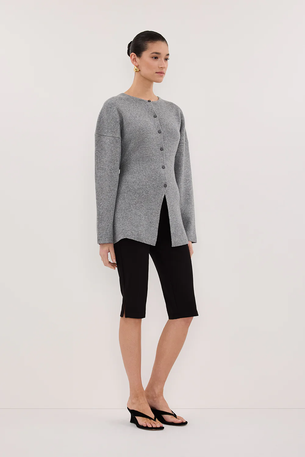 DEMI BLACK CAPRI PANT - Gamepaces