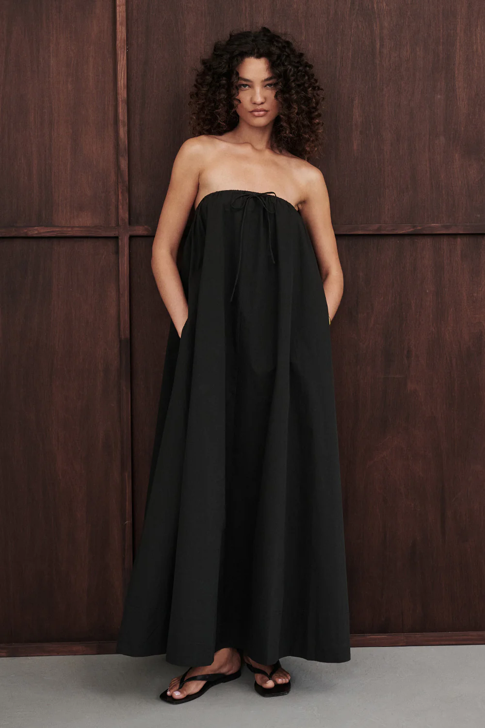 SOMMER BLACK STRAPLESS POPLIN MIDI DRESS - Gamepaces