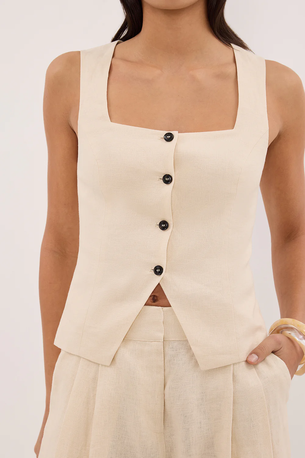 FRAN SANDSTONE LINEN VEST - Gamepaces