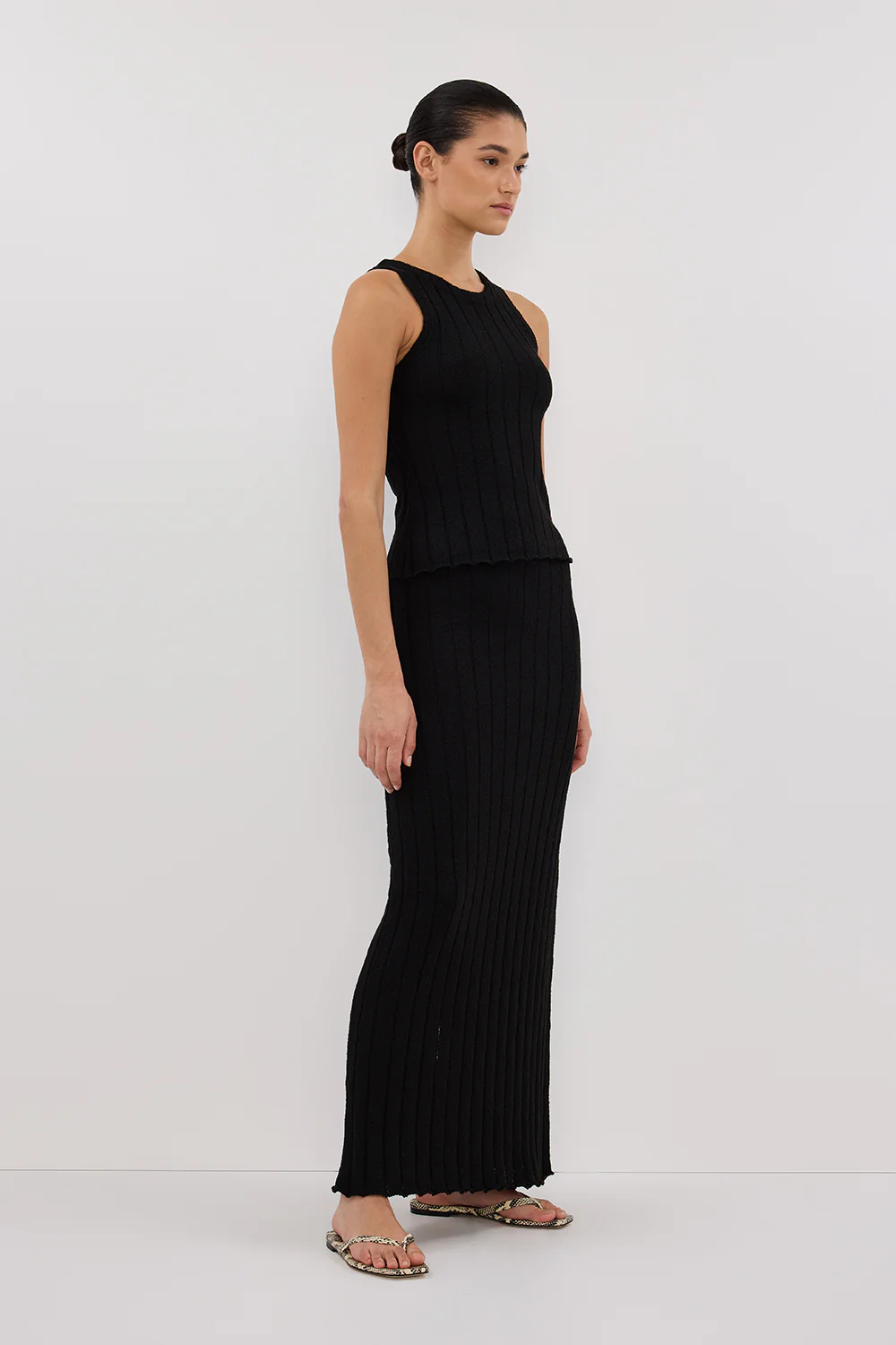 REM BLACK KNIT MIDI SKIRT - Gamepaces