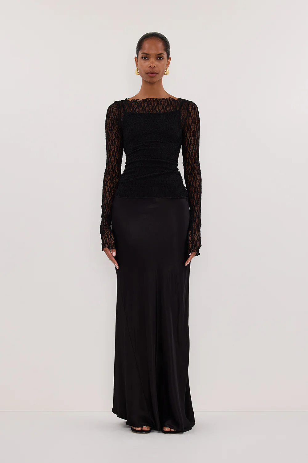 LIZZIE BLACK LACE LONG SLEEVE TOP - Gamepaces