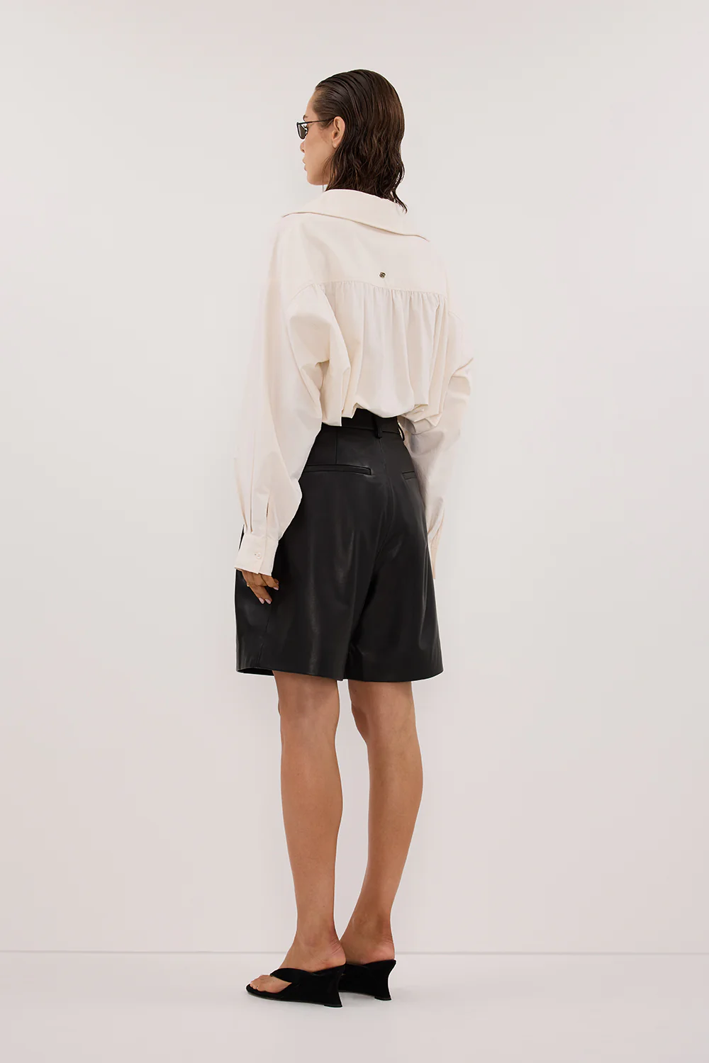 MAYFAIR BLACK LEATHER BERMUDA SHORT - Gamepaces