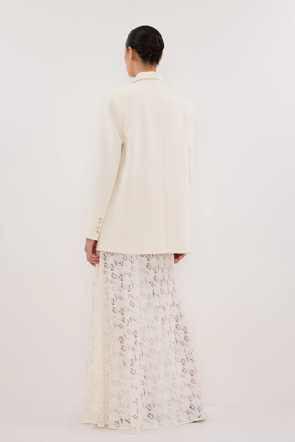 LIV CREAM BOYFRIEND BLAZER - Gamepaces