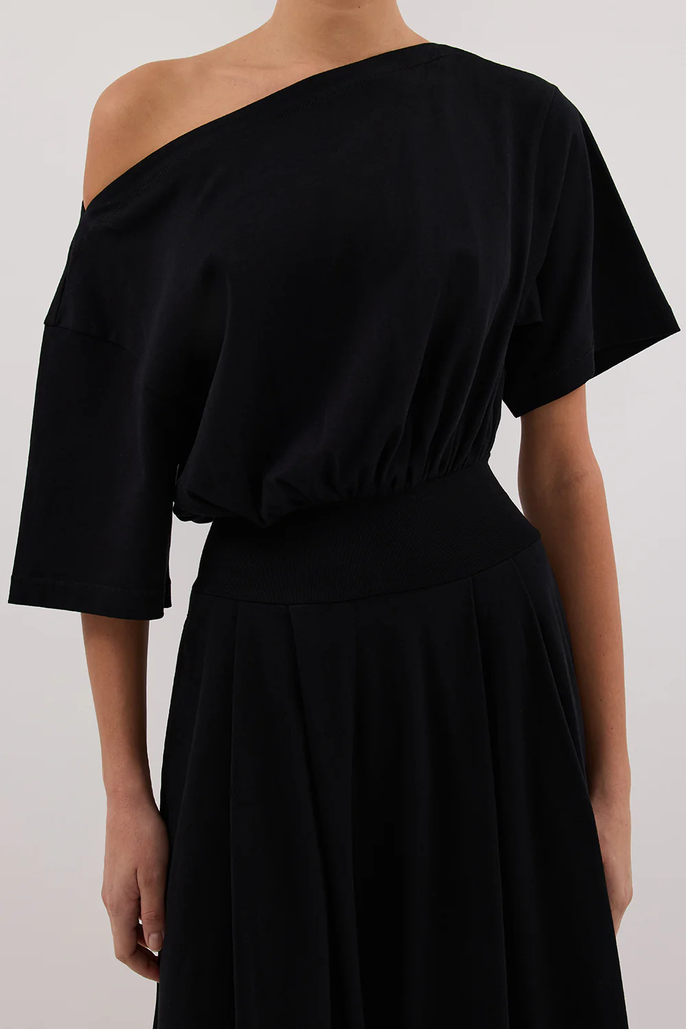 ESME BLACK ASYM MAXI DRESS - Gamepaces