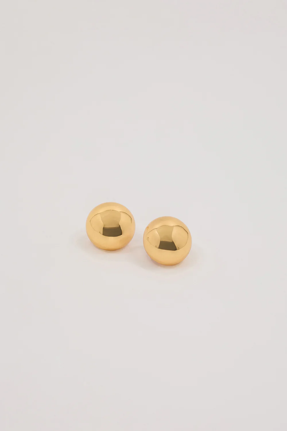 ANNA ROSSI DOMED GOLD EARRING - Gamepaces