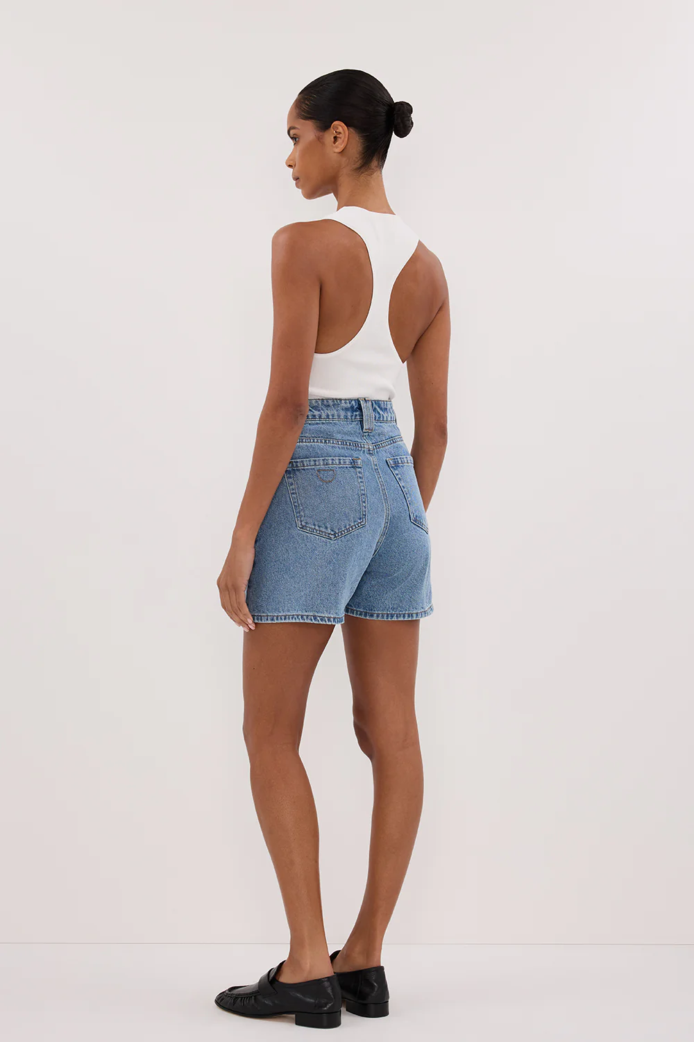 FINN MEDIUM BLUE DENIM SHORT - Gamepaces