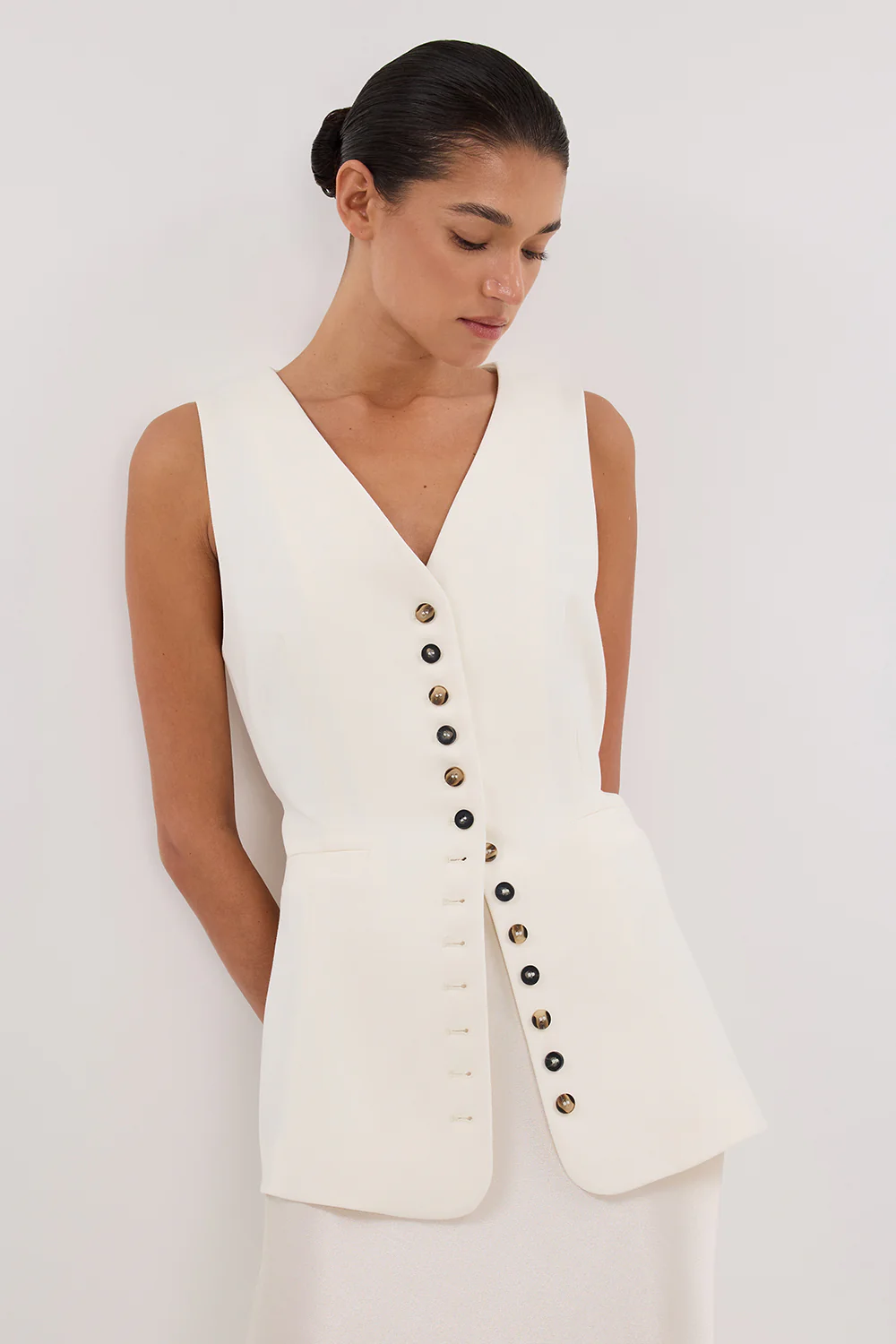 DEMI CREAM LONGLINE VEST - Gamepaces