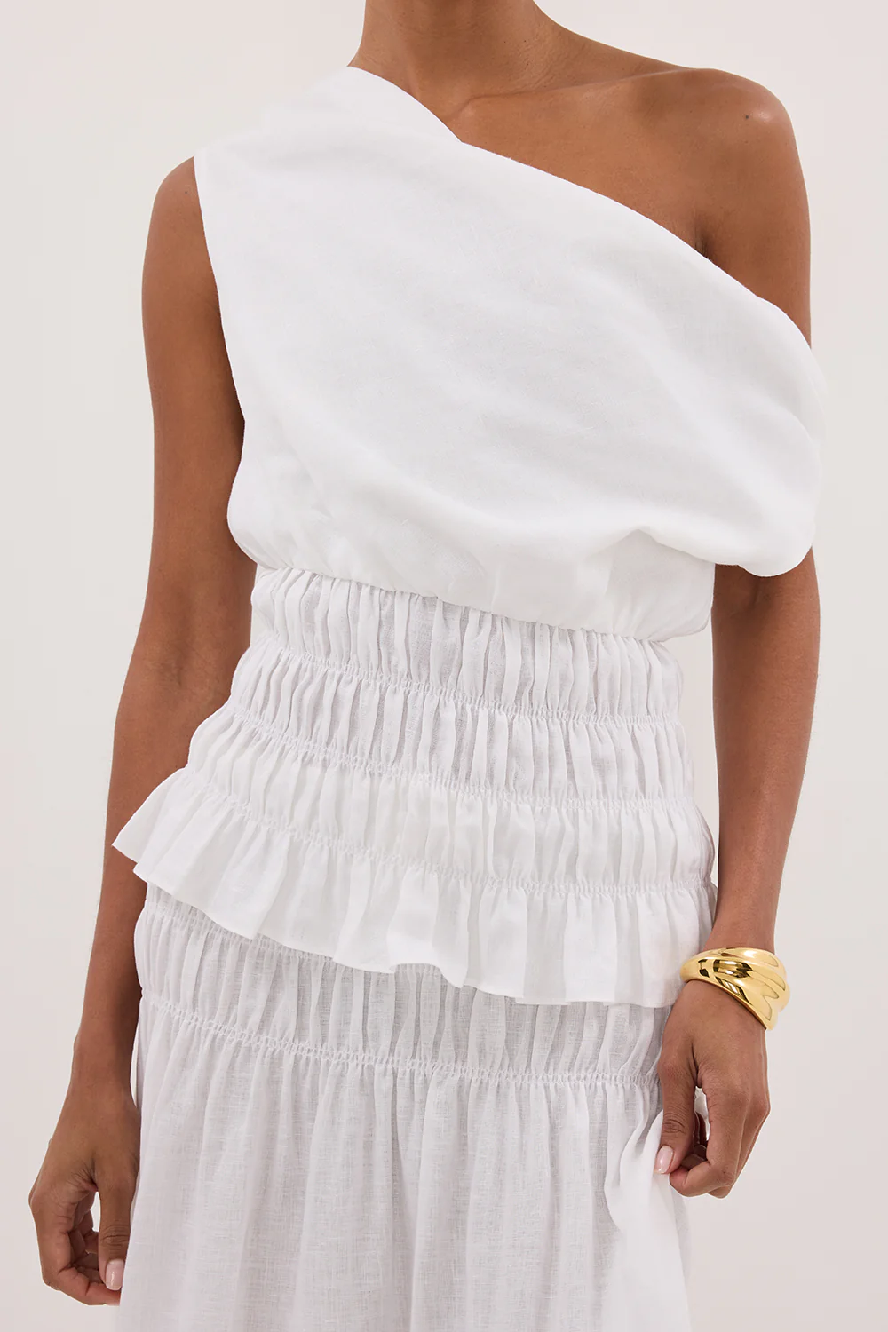 MAIA WHITE SLEEVELESS LINEN SHIRRED TOP - Gamepaces