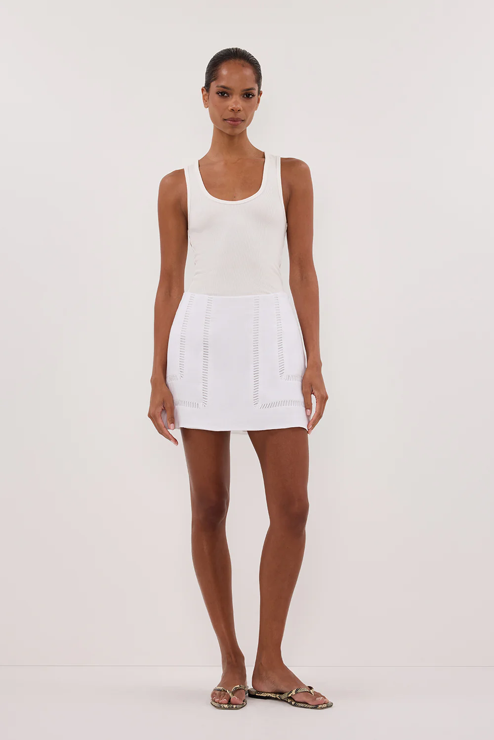 LINDSAY WHITE LINEN SKORT - Gamepaces