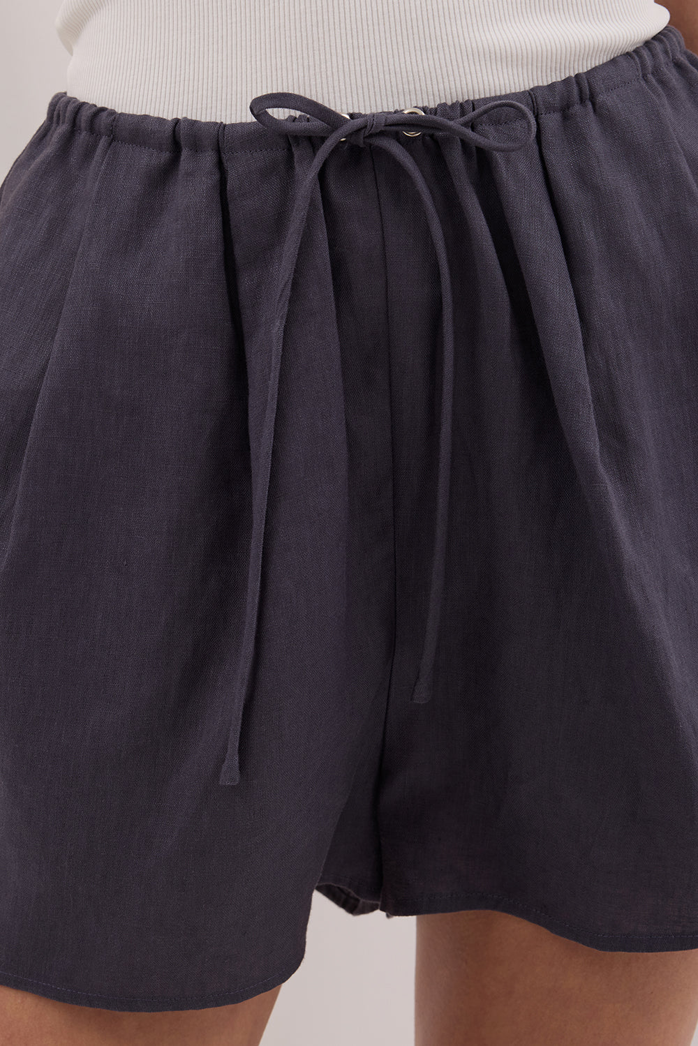 CARLA WASHED INDIGO LINEN SHORT - Gamepaces
