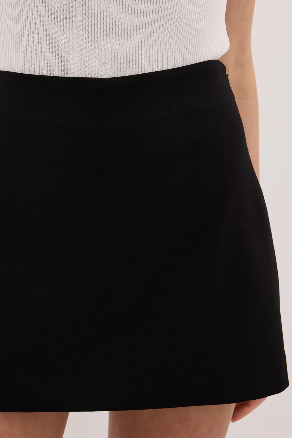 SOHO BLACK TAILORED SKORT - Gamepaces