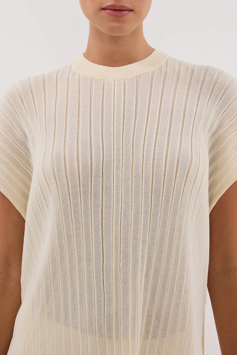 JADE CREAM SLEEVELESS KNIT TOP - Gamepaces