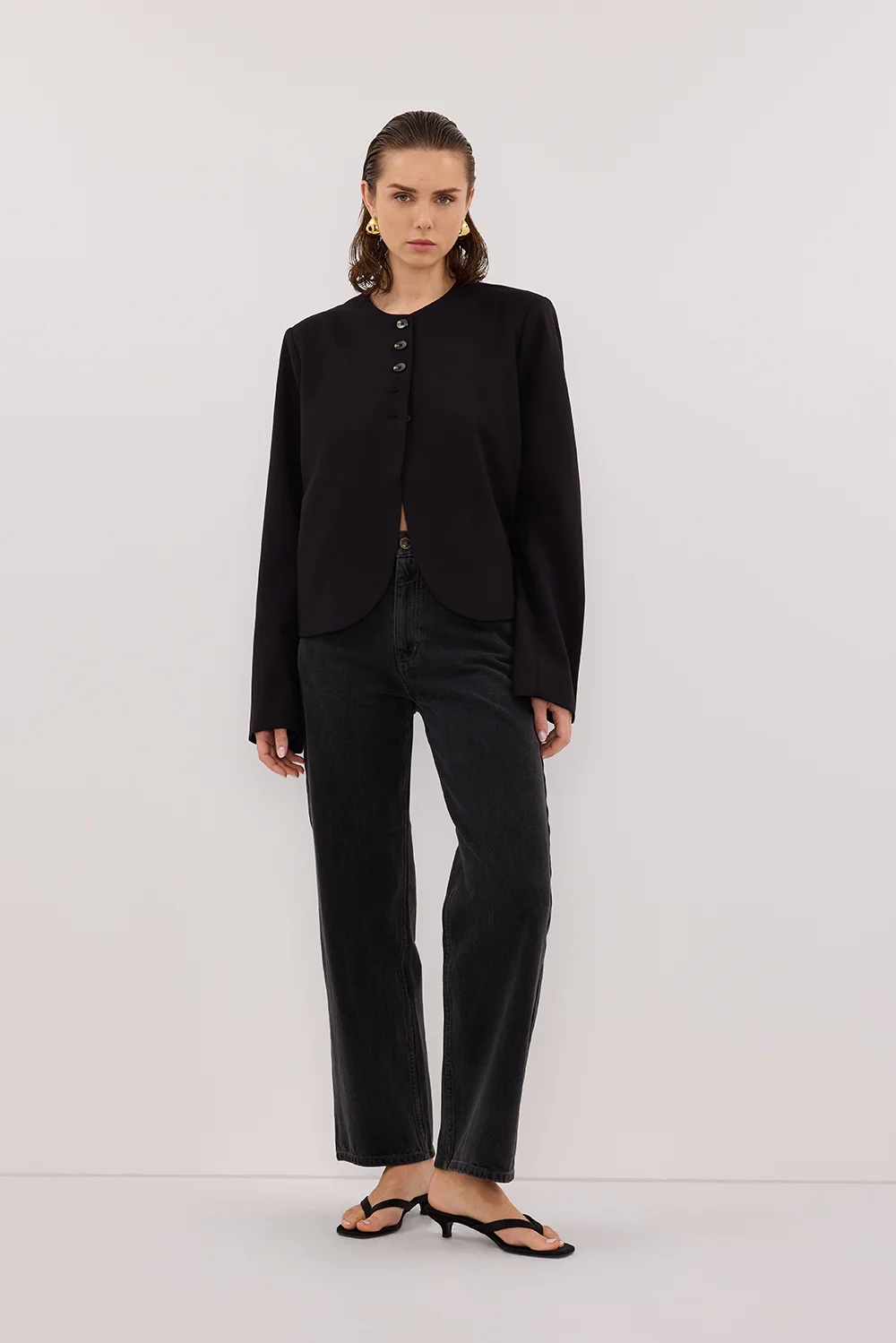 RYAN BLACK CROPPED BLAZER - Gamepaces