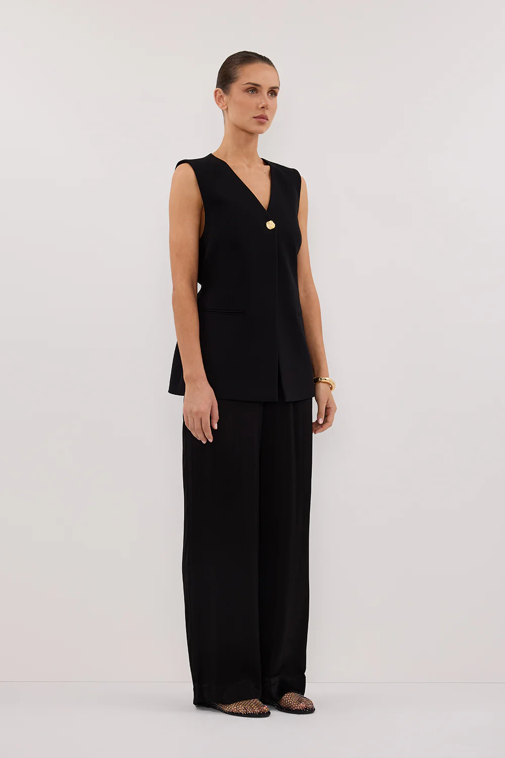 SONNY BLACK TAILORED VEST - Gamepaces