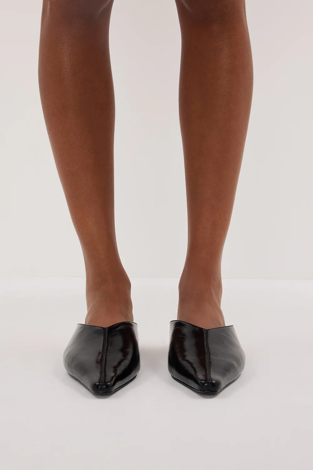 ALIAS MAE OLIVE MULE BLACK - Gamepaces