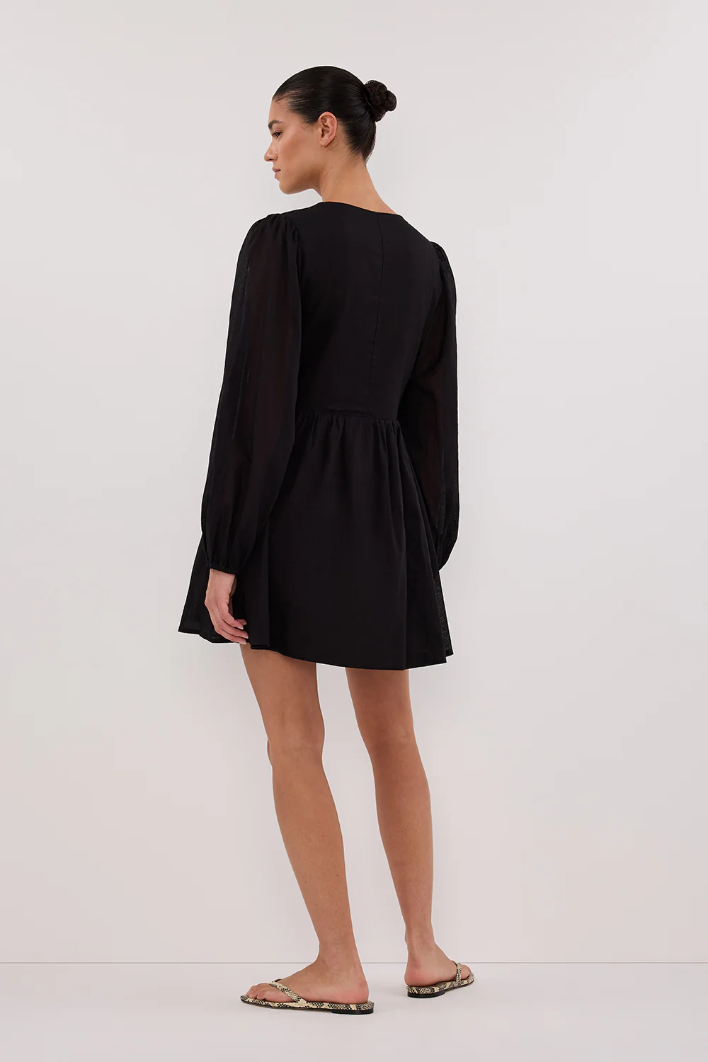 LARS BLACK BUTTON SLEEEVED MINI - Gamepaces