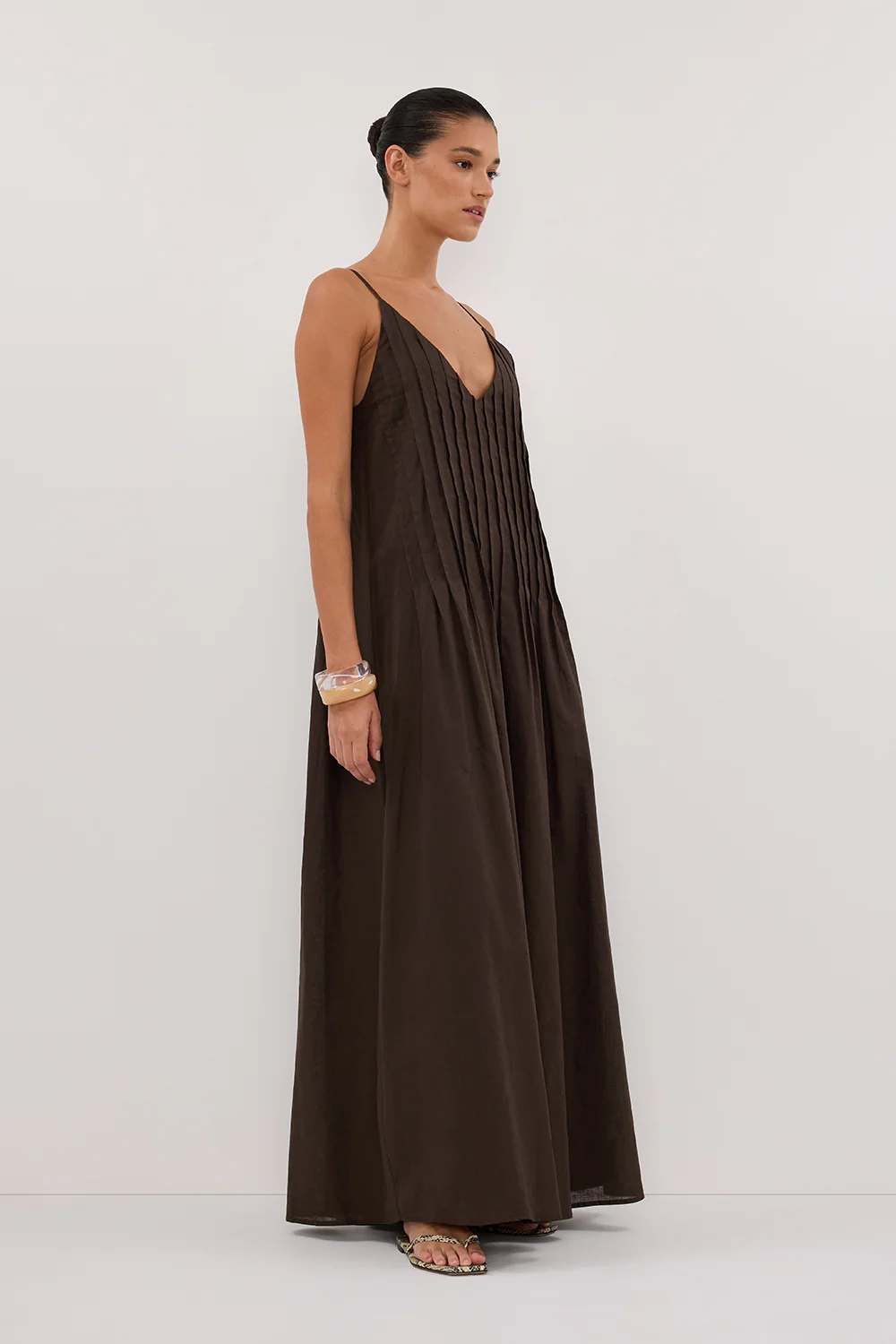 TAHLIA BITTER CHOC LINEN BLEND MAXI DRESS - Gamepaces