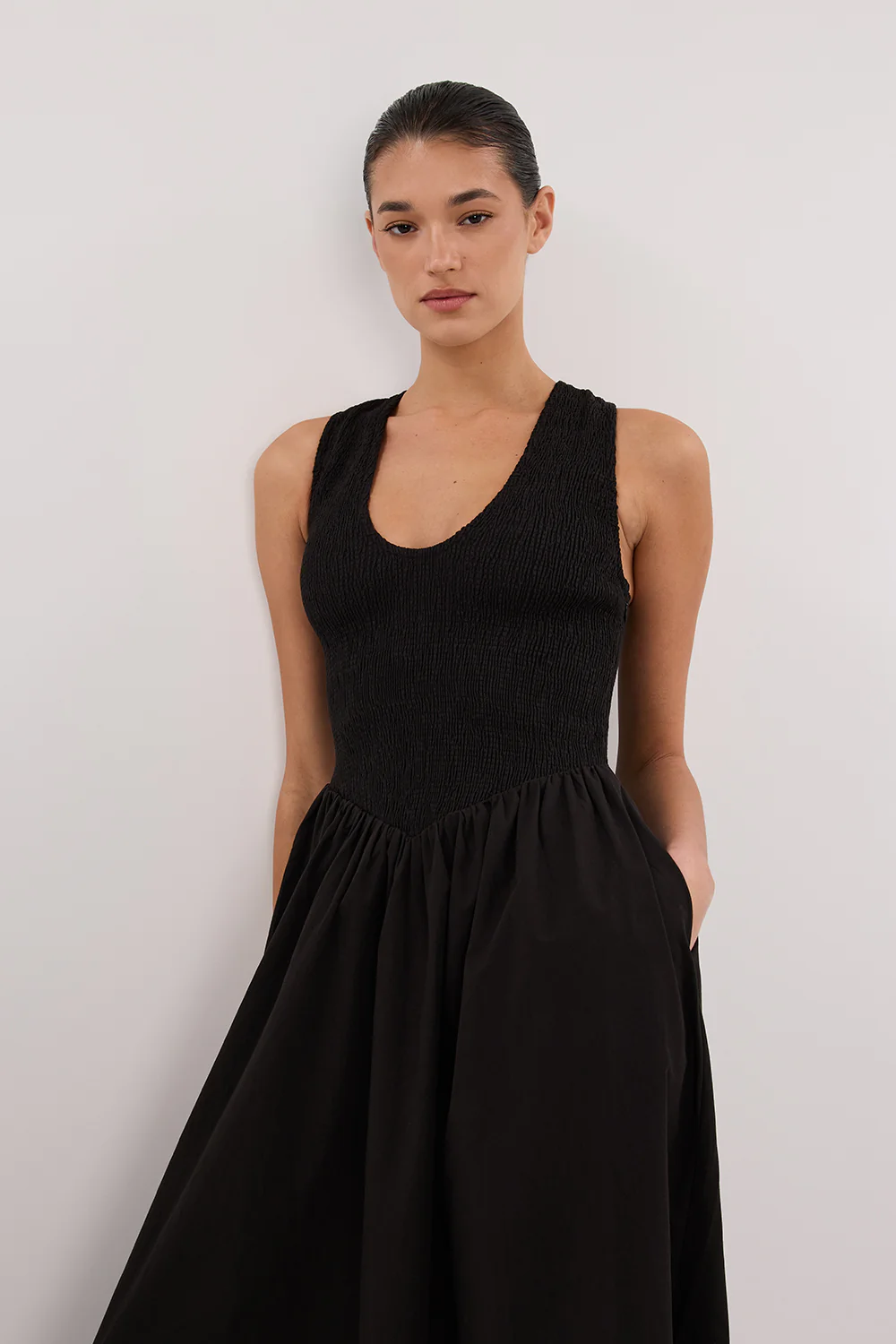 FLORENCE BLACK SLEEVELESS COTTON MIDI DRESS - Gamepaces