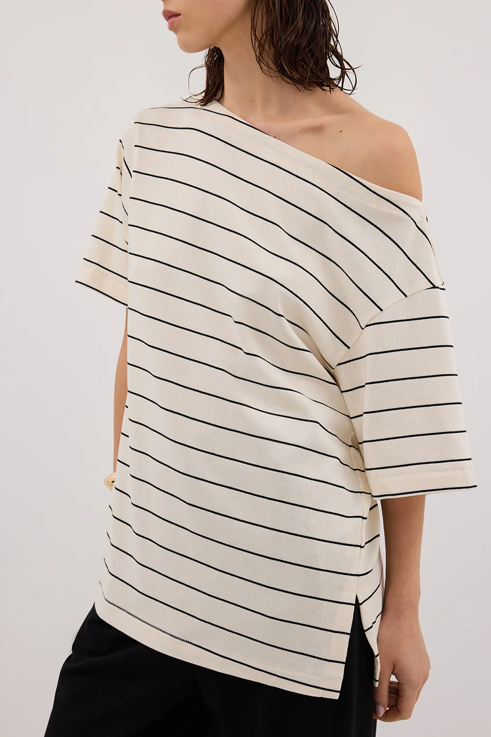 ESME OFF WHITE  STRIPE ASYM TEE - Gamepaces