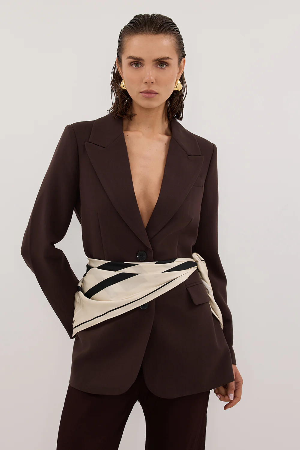 ELLE DARK CHOCOLATE BLAZER - Gamepaces