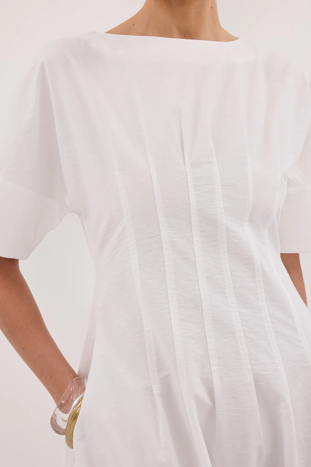 DAPHNE WHITE SLEEVED MIDI DRESS - Gamepaces