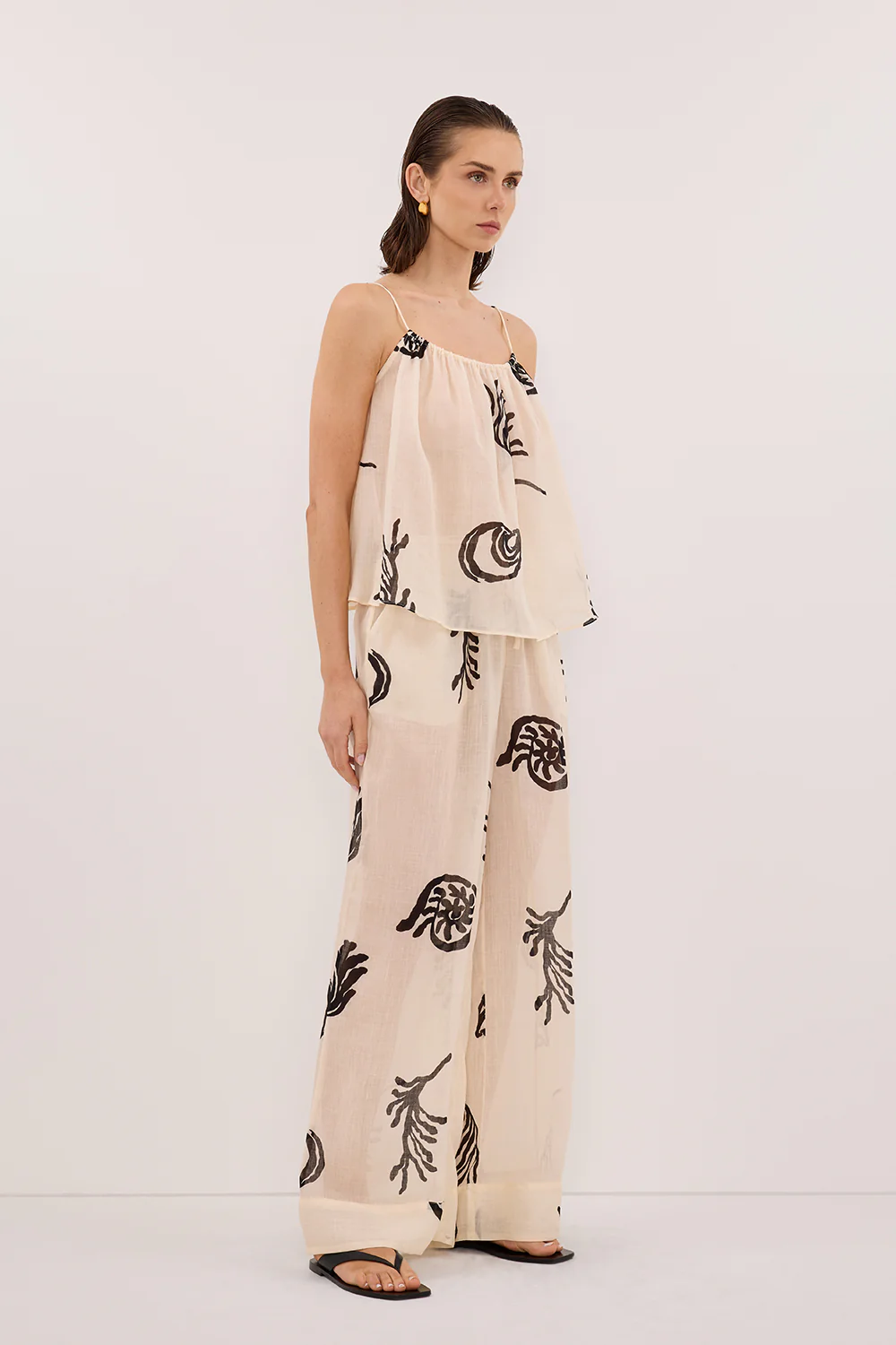 POSITANO SANDSTONE SLEEVELESS RAMIE  TOP - Gamepaces