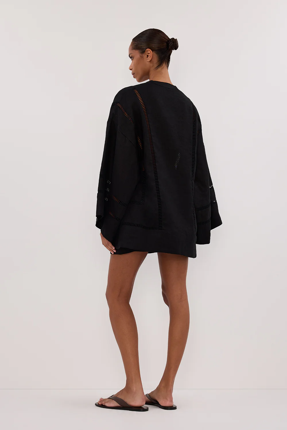 LINDSAY BLACK LINEN KIMONO TOP - Gamepaces