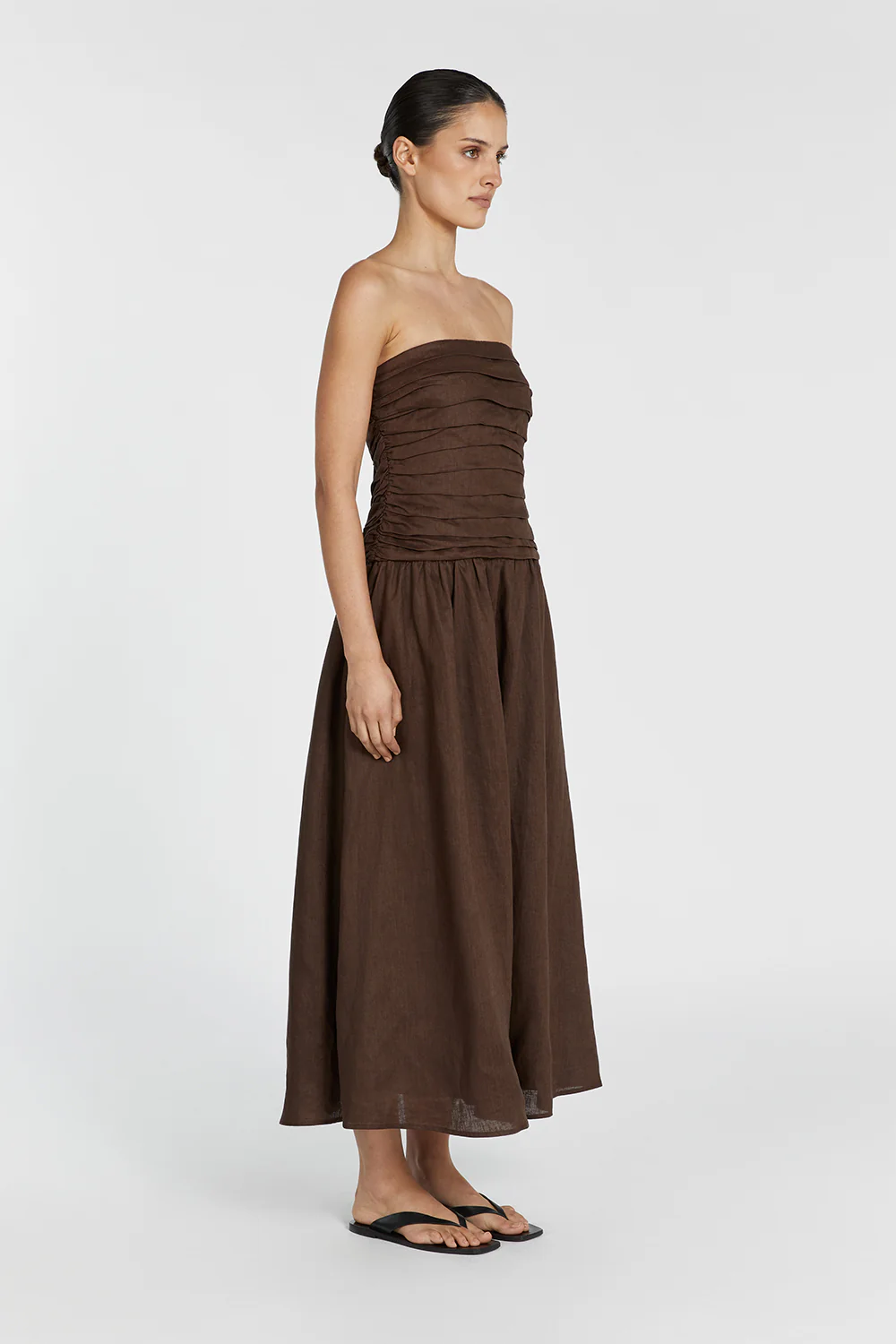 CATANIA BITTER CHOC LINEN STRAPLESS MIDI DRESS - Gamepaces