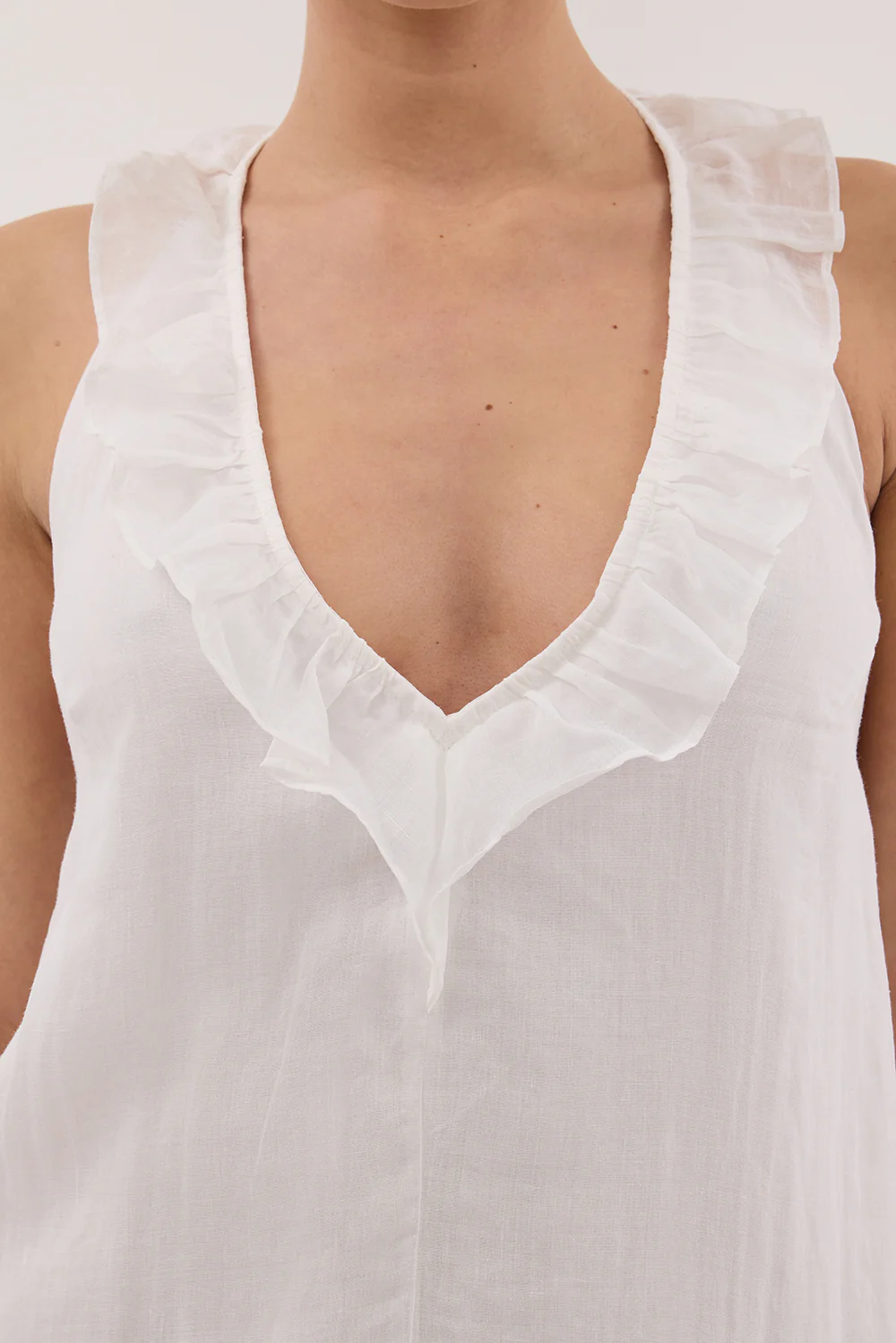 HAZEL WHITE RAMIE SLEEVELESS MIDI DRESS - Gamepaces