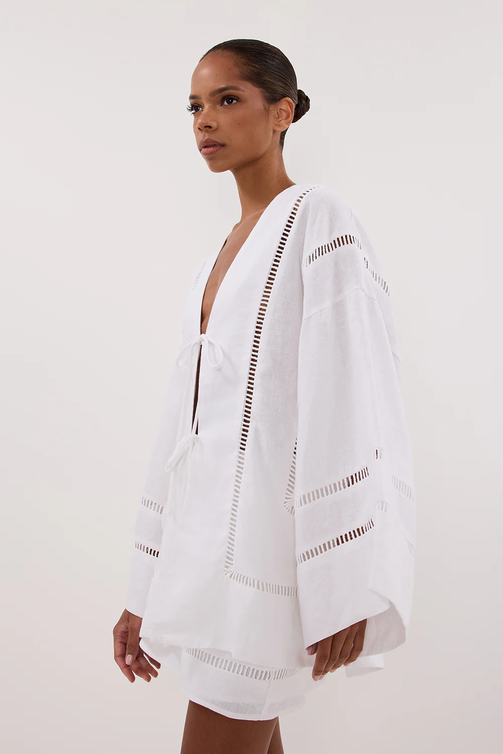 LINDSAY WHITE LINEN KIMONO TOP - Gamepaces