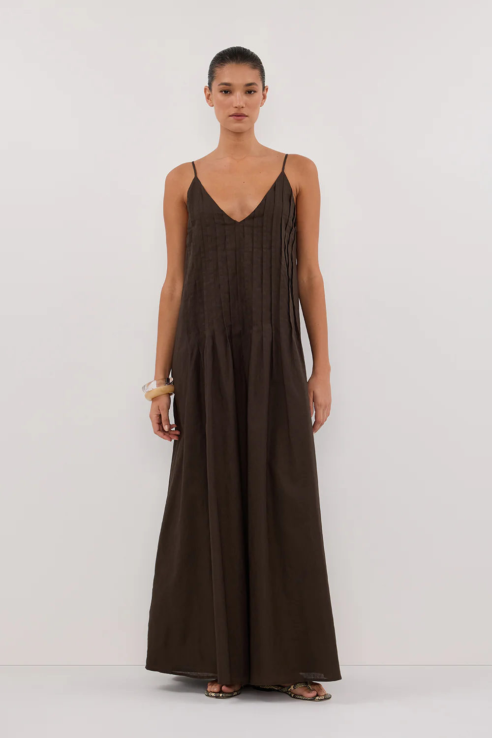 TAHLIA BITTER CHOC LINEN BLEND MAXI DRESS - Gamepaces