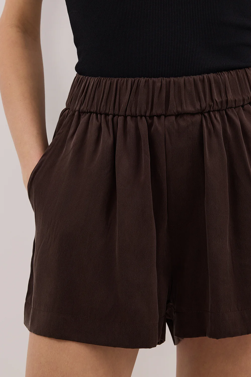 ISLA BITTER CHOC SILK SHORT - Gamepaces