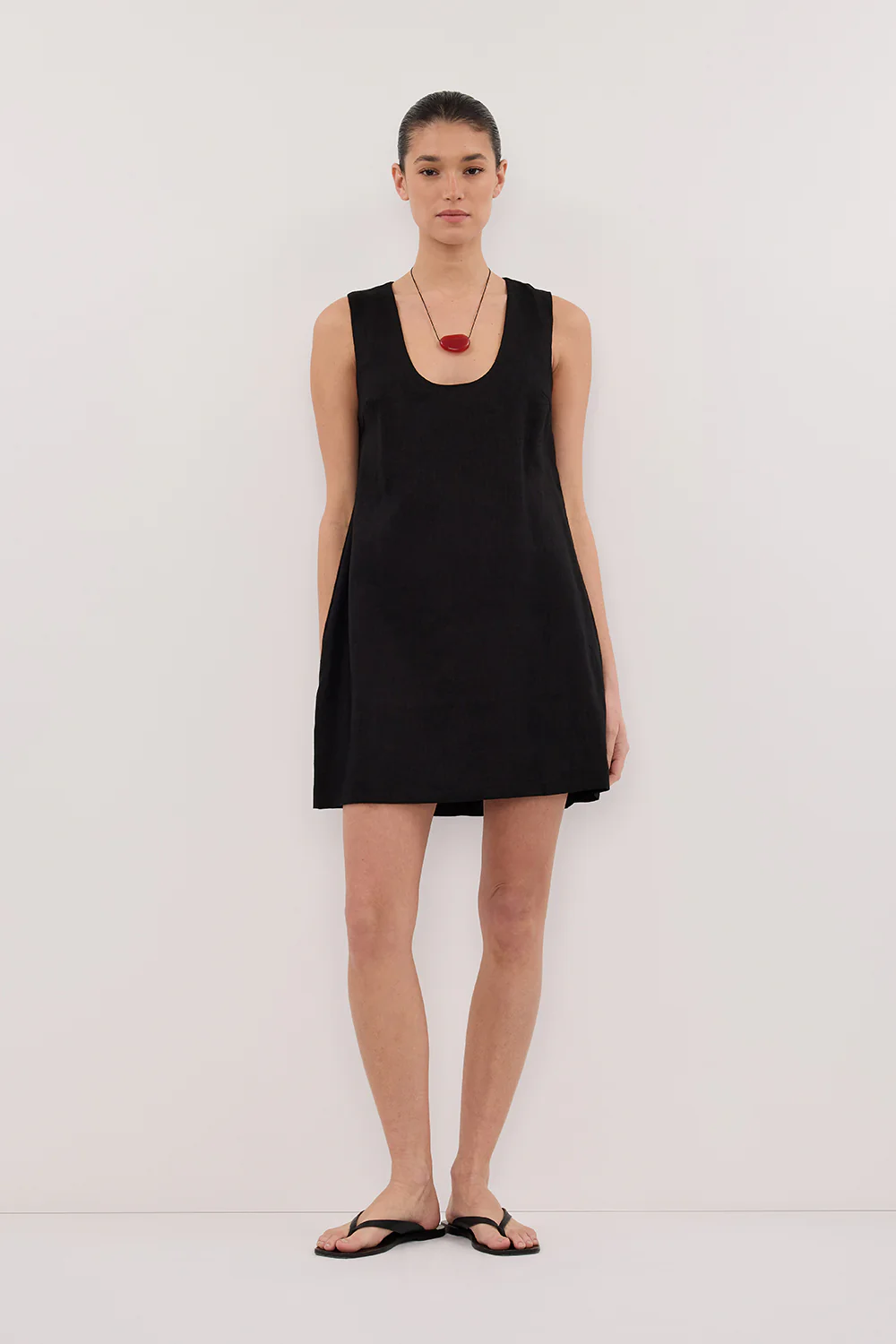 LOTUS BLACK LINEN MINI DRESS - Gamepaces