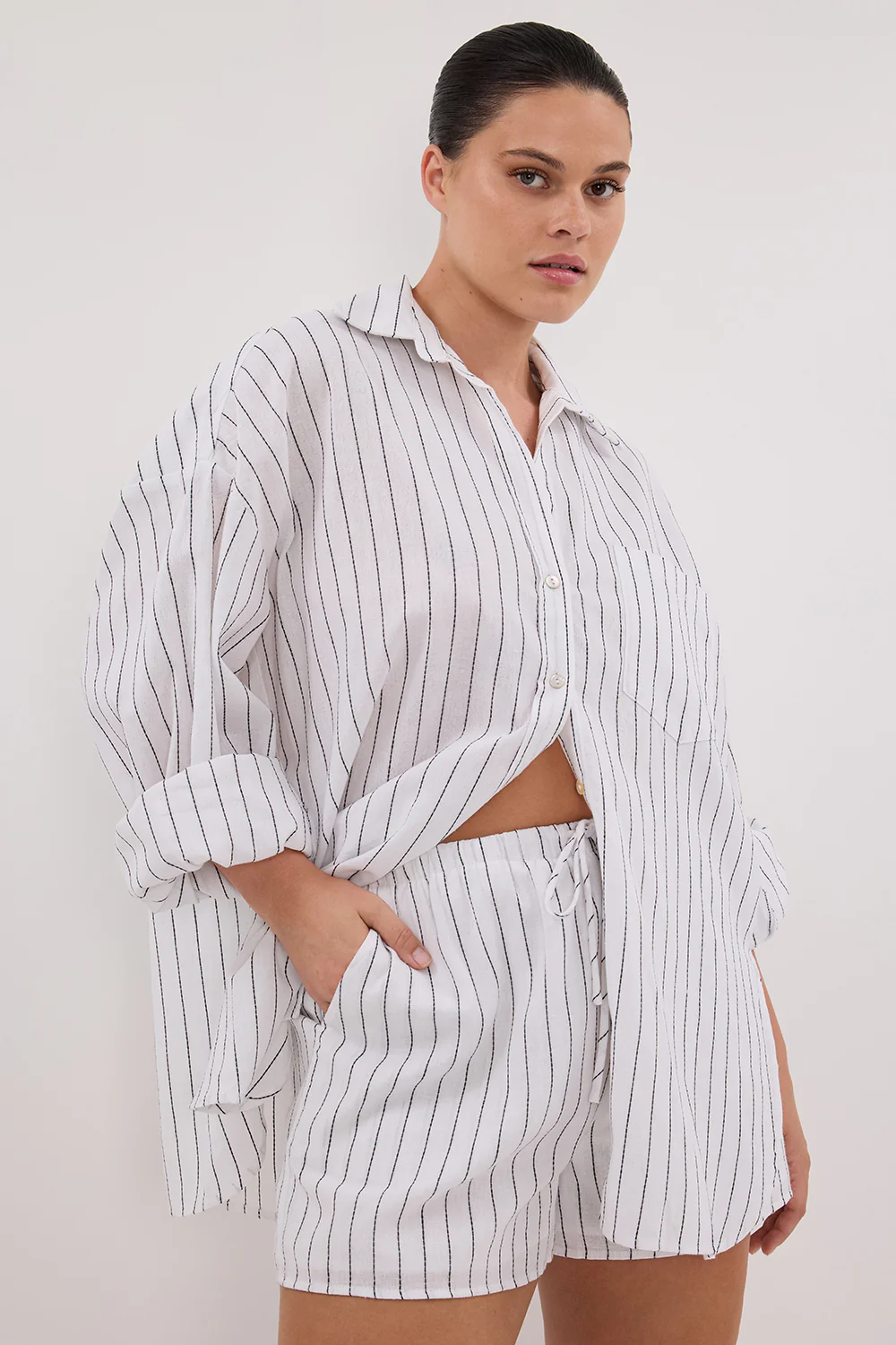 OLLIE WHITE STRIPE SHORT - Gamepaces