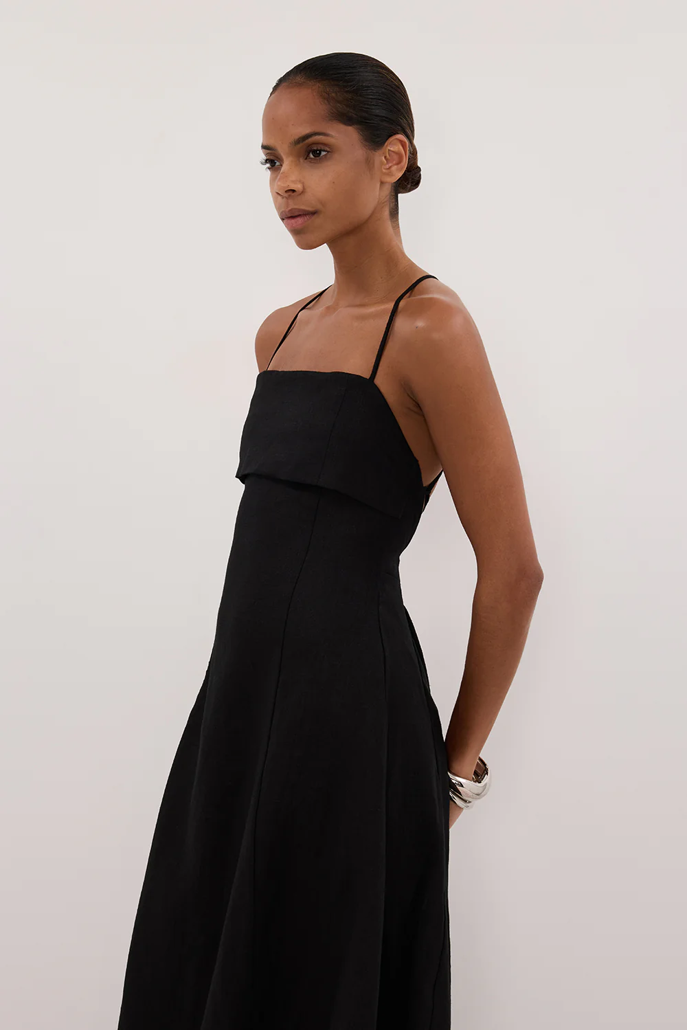DANIELLA BLACK LINEN TIE BACK MIDI DRESS - Gamepaces
