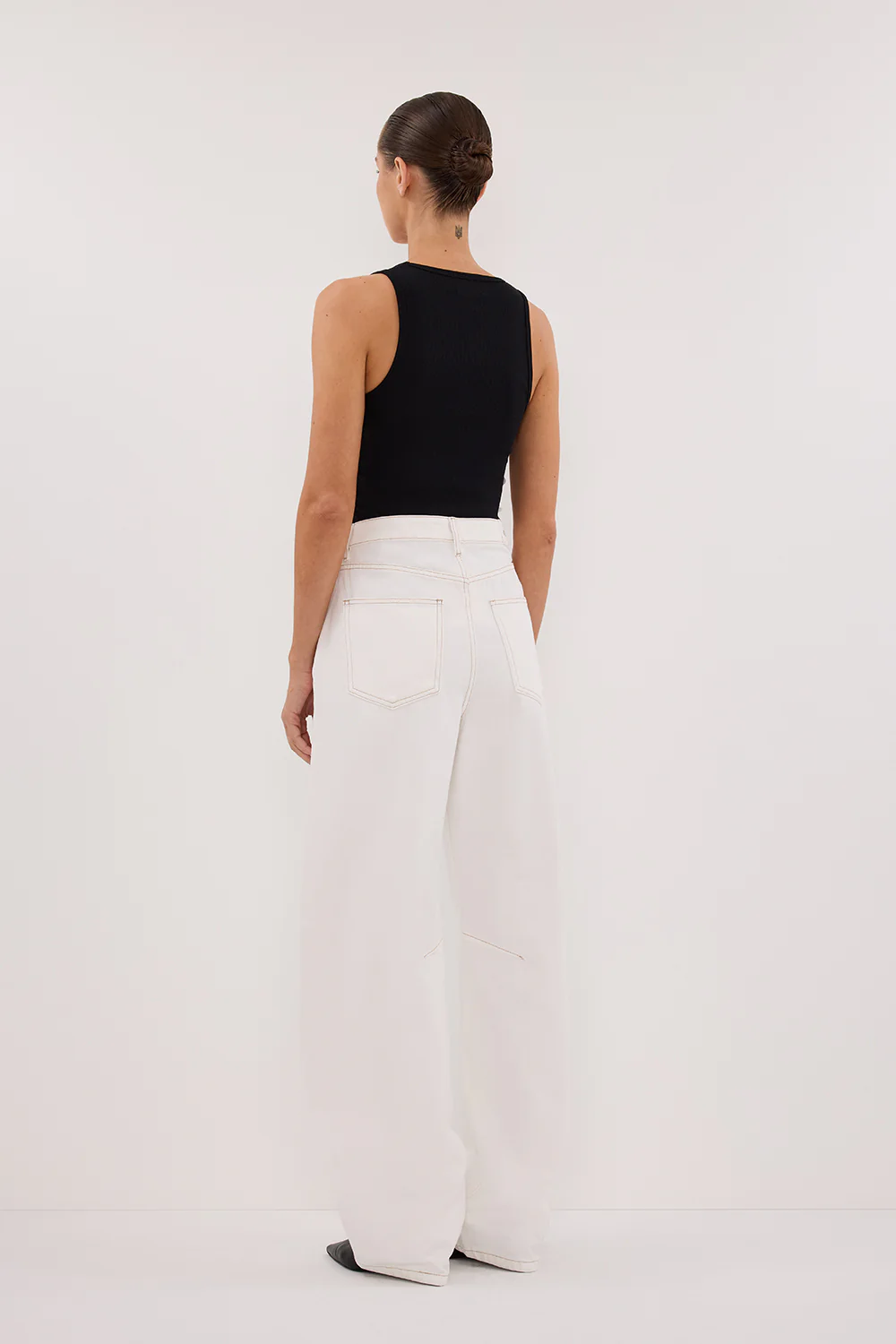 LIV WHITE DENIM BARREL LEG JEAN - Gamepaces