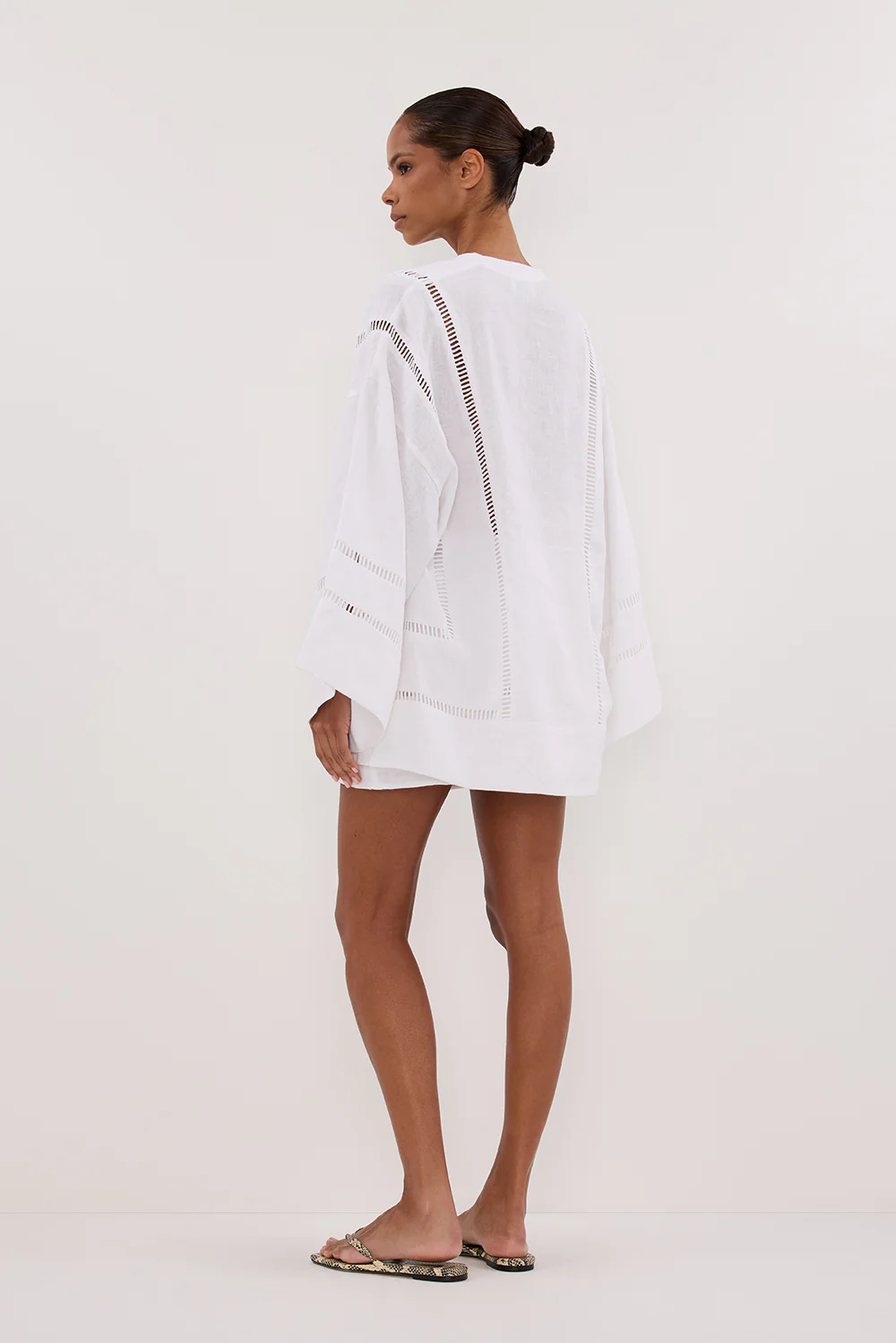 LINDSAY WHITE LINEN KIMONO TOP - Gamepaces