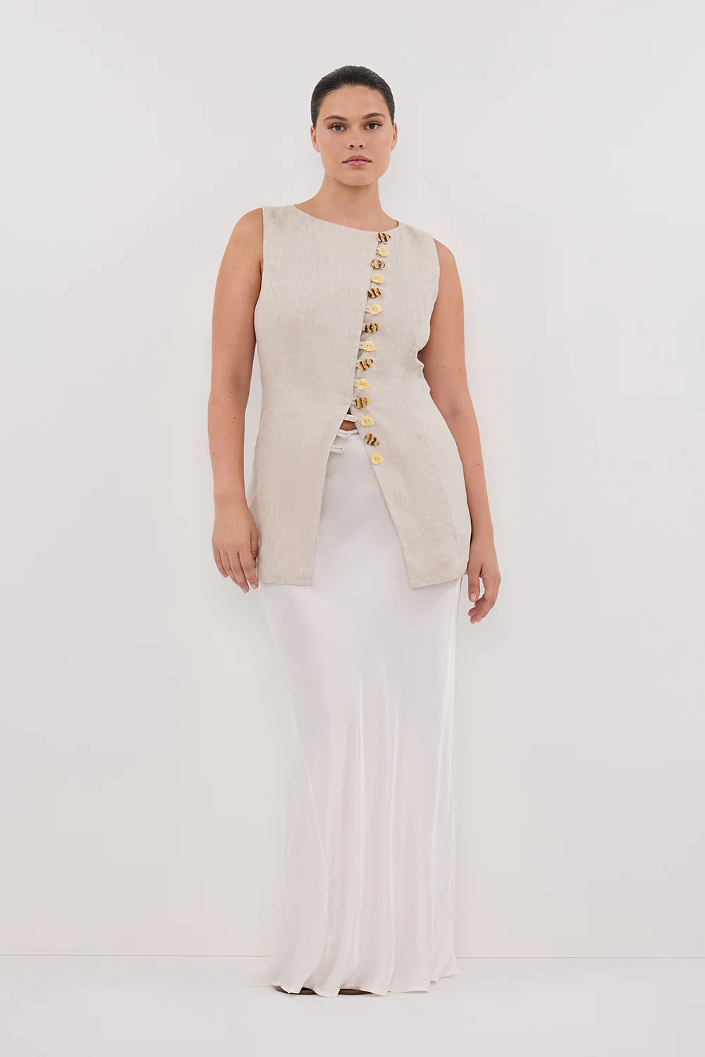 BAYLEE NATURAL SLEEVELESS LINEN TOP - Gamepaces