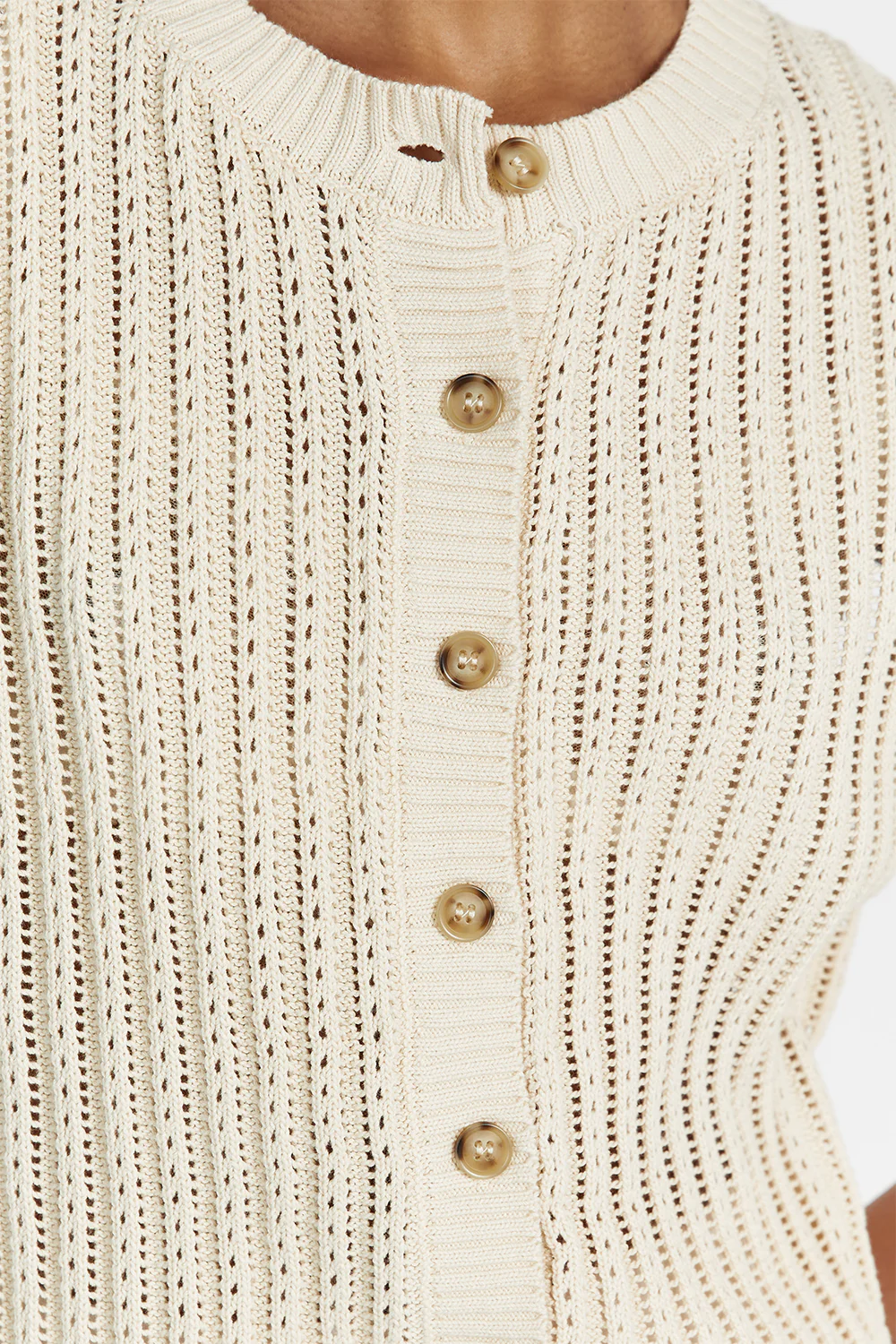 BLOOM CHALK CROCHET CROP VEST - Gamepaces